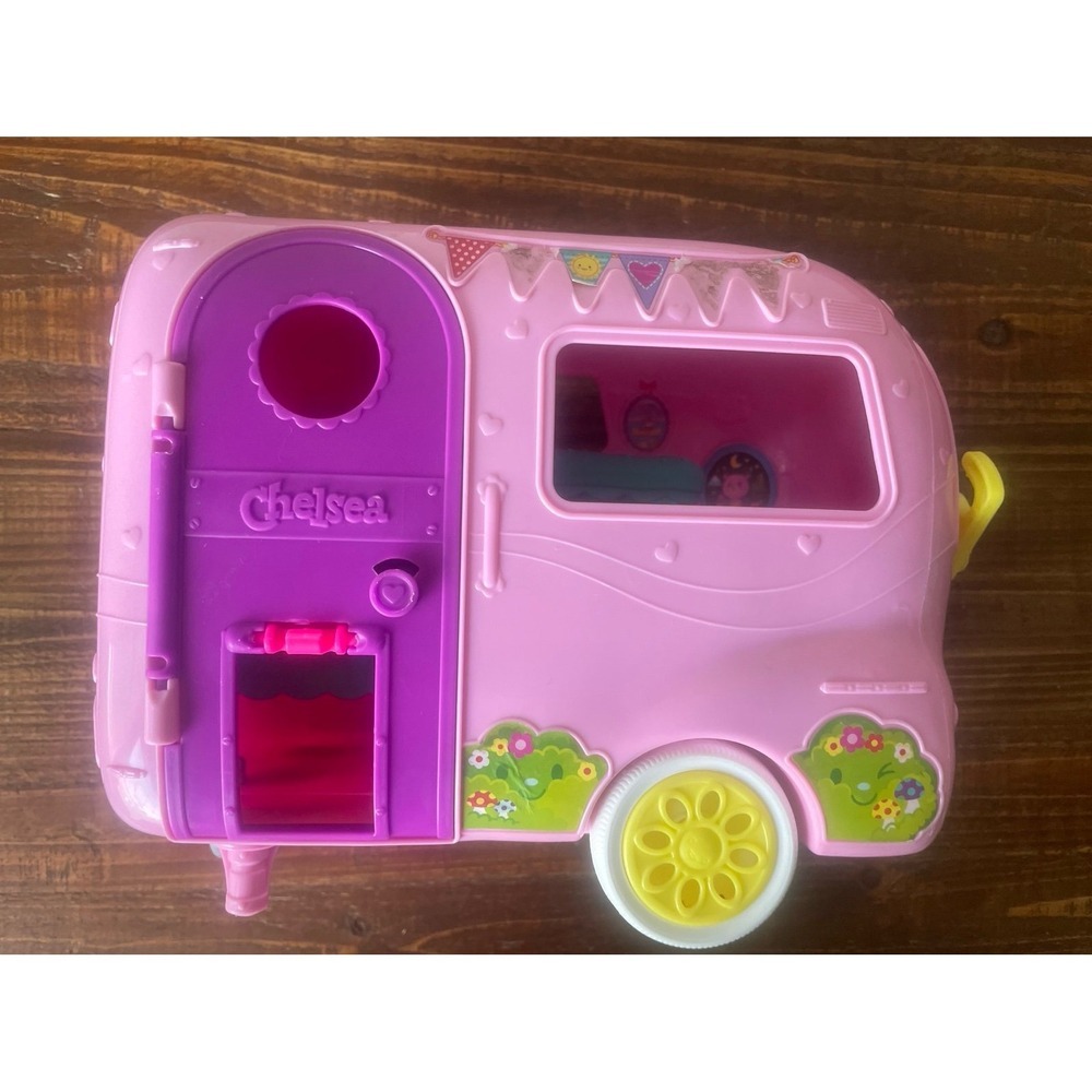 2018 Mattel Barbie Chelsea‎ Pink Camper